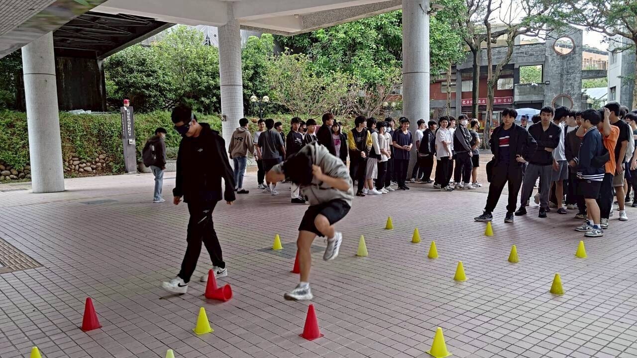 11410323114-1大型車視界死角暨內輪差實景實地體驗-4圖片