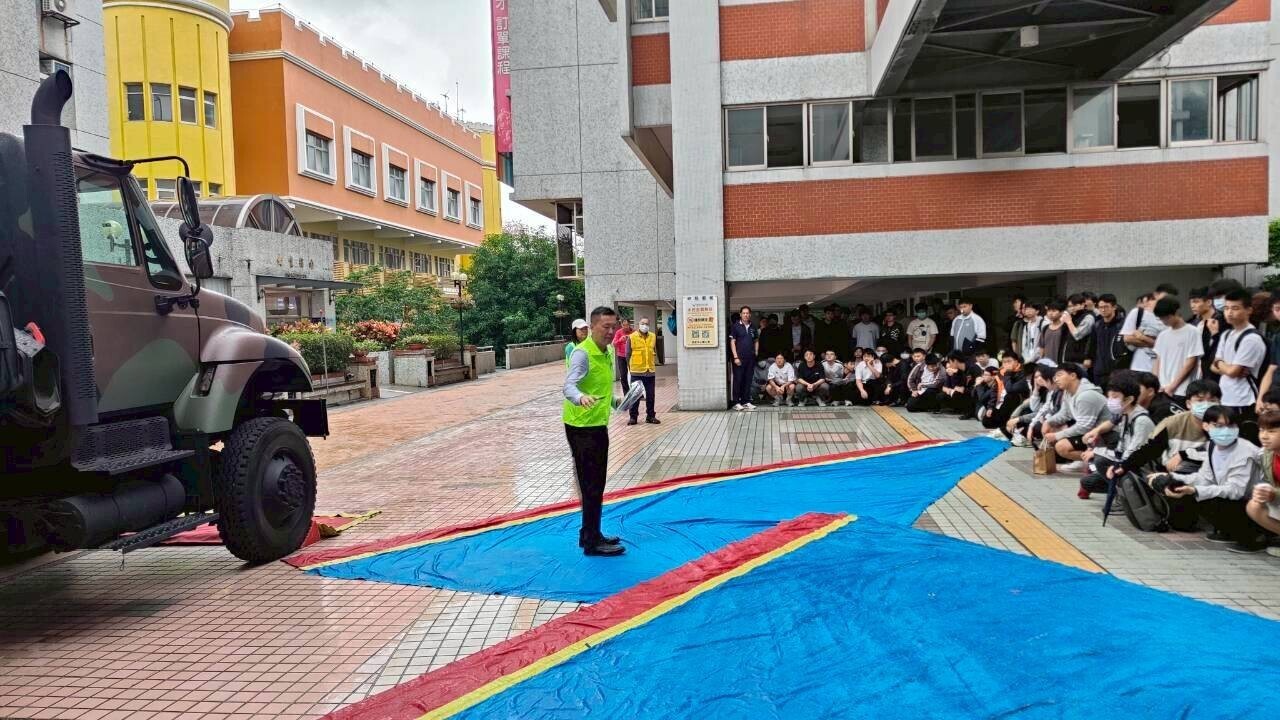 11410323114-1大型車視界死角暨內輪差實景實地體驗-2圖片