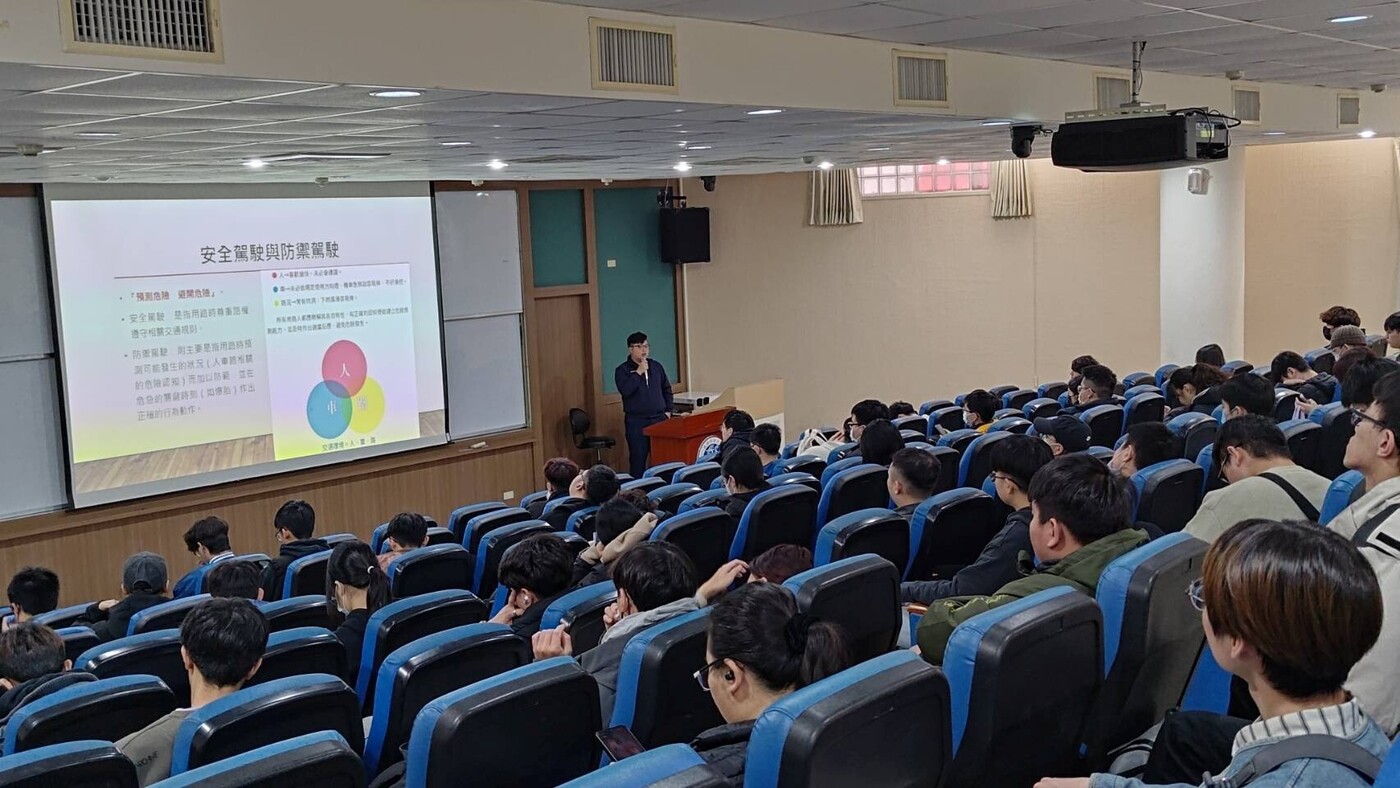 1140306擴大辦理交安宣導活動確保同學駕車安全性-3圖片