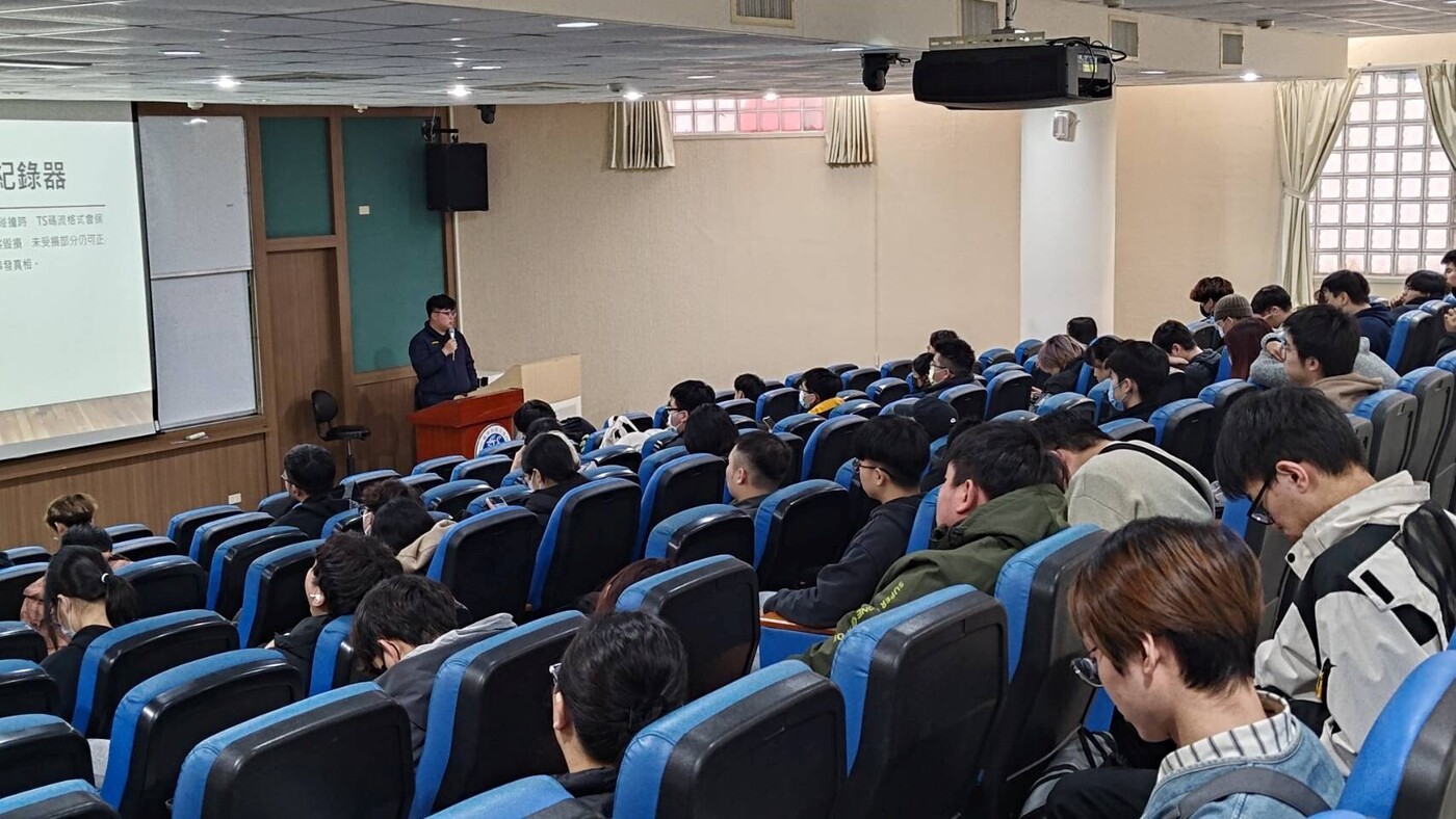 1140306擴大辦理交安宣導活動確保同學駕車安全性-2圖片